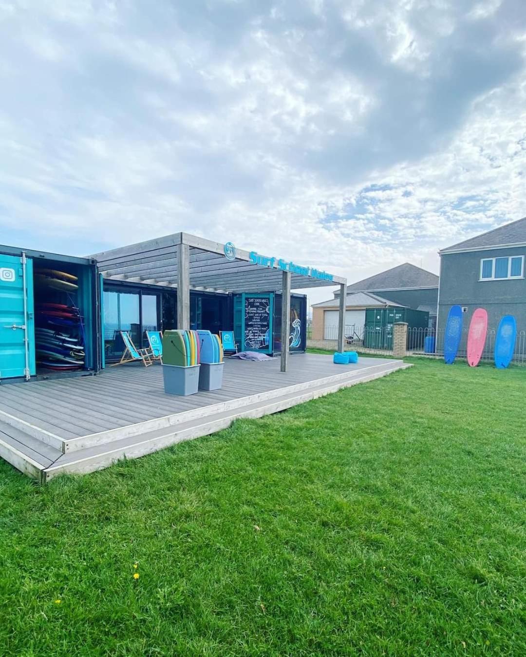 Sea Escape The Tardiis Beachfront Location Aberavon Beach Sea Views Driveway Parking Port Talbot Buitenkant foto